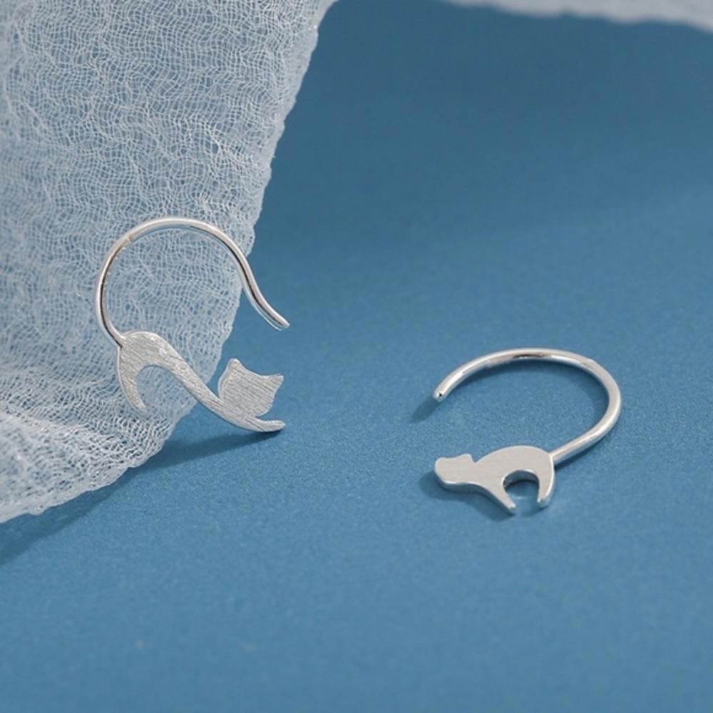 Cozy Cat Hoop Earrings S925